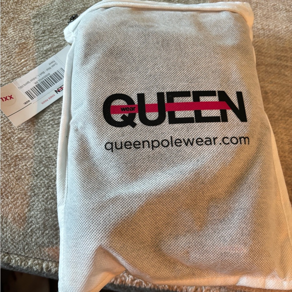 Queen Polewear knee pads for pole dancing